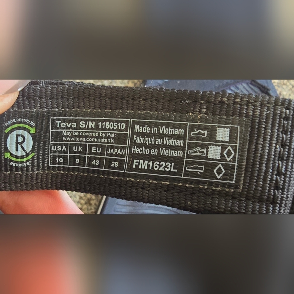 Teva M Hydratrek Black Men Trail Water Strap Sandal 1150510-BLK Size 10 - Picture 12 of 12